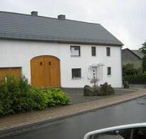 Vielseitiges LandhausKl Garten Garage div. Nebengebäude - Mehren