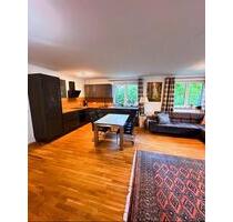 Maisonette Wohnung in Berlin Pankow mit Terrasse und Stellplatz