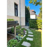 Bezugsfreie 3 Zimmer Wohnung mit eigenem Garten - Berlin Tempelhof-Schöneberg