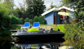Foto - Last Minute, Ferienhaus am See (1-4 Pers.), Tretboot, Sauna, Whirlpool, Kamin, Kinderspieleparadies