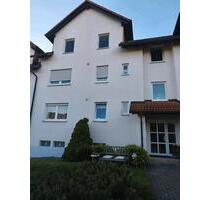 Vermiete wunderschöne 3 - Zimmer Wohnung in toller Lage in - Weitramsdorf