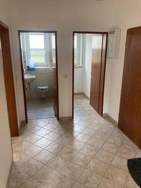 Foto - Geräumige, helle EG Wohnung, Terrasse, Garten, Garage, Kellerraum