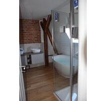 kleine 3-Raumwohnung mit neuem, sehr schönem Bad und Einbauküche - Weimar