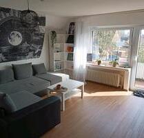 Schöne große Oberwohnung in Süd-Westlage mit Balkon und Garage - Leer (Ostfriesland)