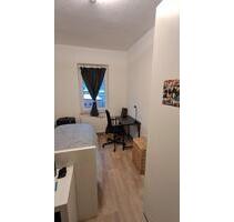 Gemütliches Schlafzimmer (10,5 m²) in einer Wohngemeinschaft (WG) - Buckenhof