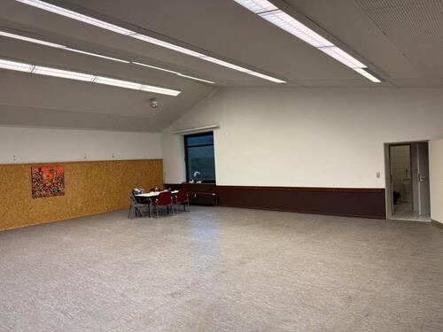 Foto - Vielseitig nutzbarer beheizbarer Raum ca. 110 qm in Northeim