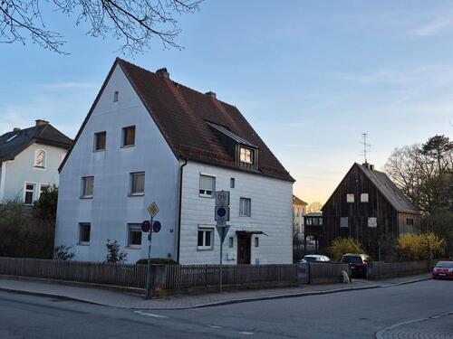 Foto - Grundstück in begehrter Lage von Freising (Bestand und Potential)