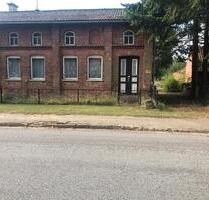 Resthof zum verkaufen mit 15000 Quadratmeter Land. - Lewitzrand