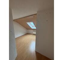 WG 1 Zimmer in 3er Wohnung - 500,00&nbsp;EUR Kaltmiete, ca.&nbsp; 10,00&nbsp;m&sup2; in Günzburg (PLZ: 89312)