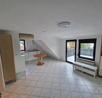 Schicke, helle 3 Zimmerwohnung in Zuffenhausen - Stuttgart Neuwirtshaus