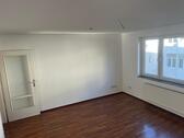 Foto - +++ ANFRAGESTOPP +++ Helles 2-Zimmer-Apartment mit Balkon in Mainz
