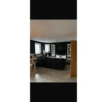 Sehr schöne 3 Zimmer Wohnung mit Blick in die Berge und die Natur - Marsberg