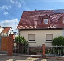 Einfamilienwohnhaus als Doppelhaushälfte - Wallhausen