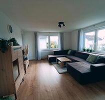 Schöne 4,5-Zimmer-Wohnung, 100 qm, zentral in Boos