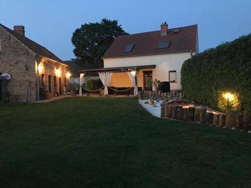 Foto - Kernsaniertes Einfamilienhaus mit großem Garten & Nebengelass