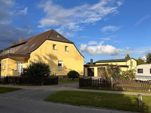 Foto - Reihenendhaus mit großem Grundstück
