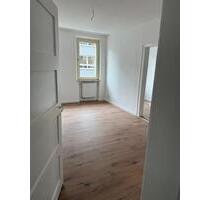 Renovierte 4-Zimmer-Wohnung mit sehr guter Vekehrsanbindung - Nürnberg Rabus