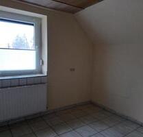 3 ZKB mit Gäste-Wc und Galerie - 600,00&nbsp;EUR Kaltmiete, ca.&nbsp; 90,00&nbsp;m&sup2; in Schiffweiler (PLZ: 66578)