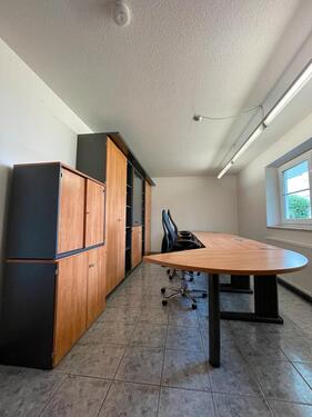 Foto - Büro- Arbeits- Lagerräume Dusche WC zu vermieten