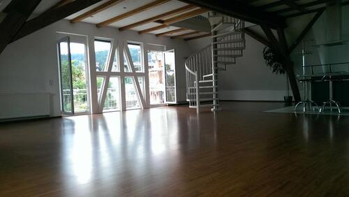 Foto - Exklusive Wohnung mit hochw. Einbauküche und großem Südbalkon