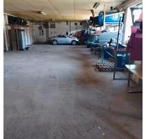 Stellplatz in Halle für Oldtimer ,Auto , PKW , Anhänger ,Traktor - Biebergemünd