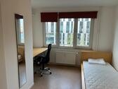 Foto - Wohnungszimmer mit eigenem WC - 353,00 EUR Kaltmiete,