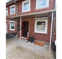 VON PRIVAT - Gepflegtes Reihenmittelhaus in Stade-Campe