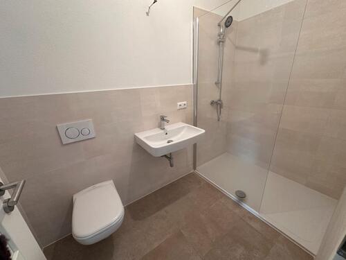 Foto - Komplett sanierte Stadtwohnung – 137 m², 6 ZKB – provisionsfrei von privat