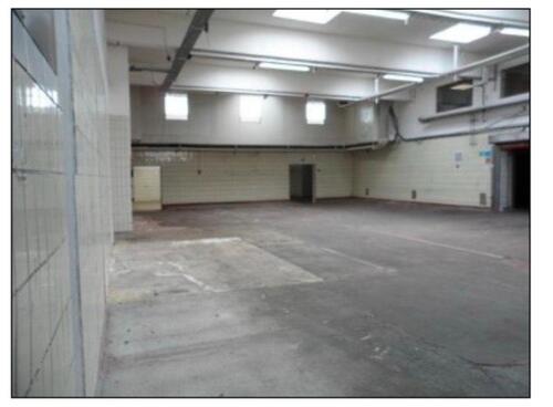 Foto - Stellplatz f Wohnwagen Wohnmobil Boot Auto Unterstand Halle