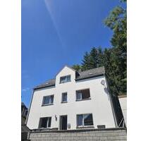 Großfamilienhaus mit Garten in ruhiger Lage – Münchberg-Schlegel