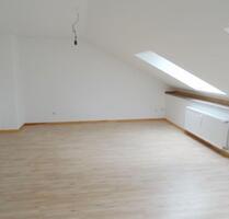 Helle 2-Zimmer-Dachgeschosswohnung in Gerresheim - Düsseldorf Stadtbezirk 7