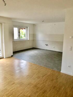 Foto - 4 Zimmer Wohnung Echtholz Fußbodenheizung 2. Bezug Bad Schönborn