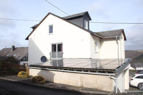 Foto - 9 Zimmer Mehrfamilienhaus, Wohnhaus zum Kaufen in Peterswald-Löffelscheid