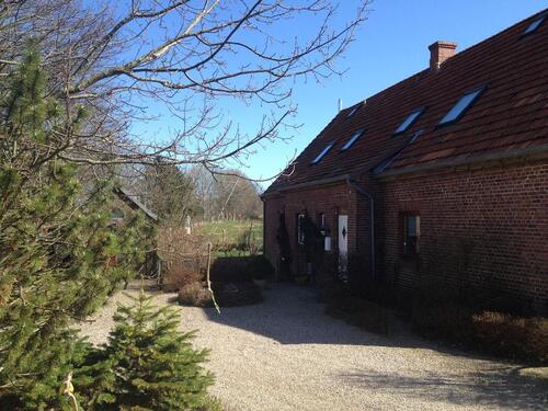 Foto - Renovierte 4-Zimmerwohnung an ruhiger Feldlage