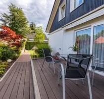 Modernisiertes Einfamilienhaus mit Platz für die Familie - Kölln-Reisiek