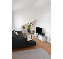 Helle top ausgestattete 2,5 Zimmer DG-Whg - Neu-Anspach