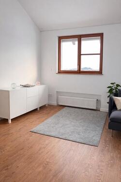 Foto - 2.5 Zimmer Dachgeschoßwohnung in Neu-Anspach