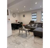 Eine Familien Haus mit zwei Parkplätze - Kernen im Remstal