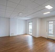 Attraktives Büro mit eigenem Garten – Friedrichshain, Berlin
