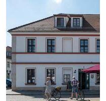 Wohnen am Markt - Schöne Eckwohnung - Beeskow