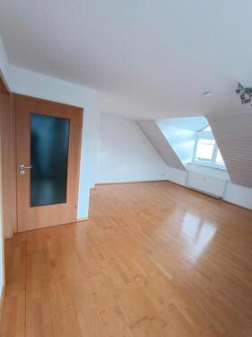 Foto - Helle Dachgeschosswohnung mit 3,5 Zimmer