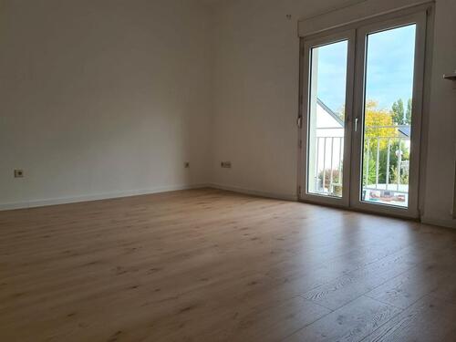 Foto - Sonnige Wohnung mit Balkon und 4 Zimmern in guter Lage