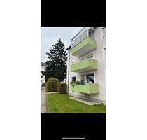 2 Zimmer-EG-Wohnung (Hochparterre) mit großem Balkon. - Neusäß