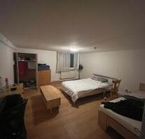 WG ZIMMER IN VOGT - 450,00&nbsp;EUR Kaltmiete, ca.&nbsp; 20,00&nbsp;m&sup2; in Ravensburg (PLZ: 88214) Eschach