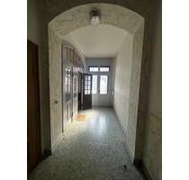 2 Raum Wohnung zu Vermieten - 400,00&nbsp;EUR Kaltmiete, ca.&nbsp; 72,00&nbsp;m&sup2; in Zwickau (PLZ: 08056)