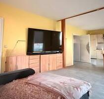 Wohnen zwischen See und Golfplatz - Burg Stargard