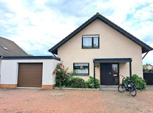 Foto - Einfamilienhaus in LemgoLieme - 330.000,00&nbsp;EUR Kaufpreis, ca.&nbsp; 106,00&nbsp;m&sup2;