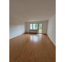 2-Zimmer Wohnung mit Balkon und schönem Ausblick in top Lage - Hochheim am Main