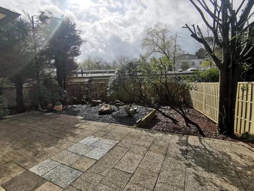 Foto - Frisch saniert: Großzügige 7-Zimmer-Wohnung mit Privatgarten