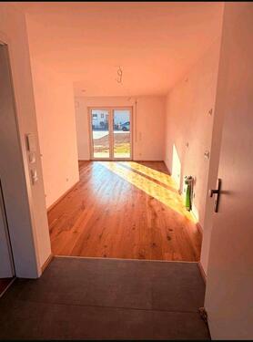 Foto - Erstbezug: KfW40 2-Zimmer-Wohnung mit Einbauküche und Stellplatz